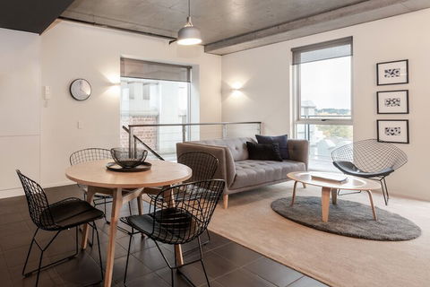 Luxury East Melbourne Apartment - Accommodation Resorts 4