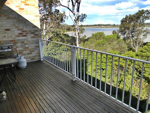 LAKESIDE2 - Accommodation Resorts 6