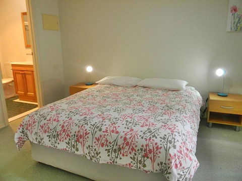 LAKESIDE2 - Accommodation Resorts 4