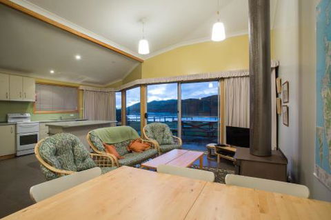 Arthur Riverfront & Sea Lodge Downstream - Accommodation Resorts 1