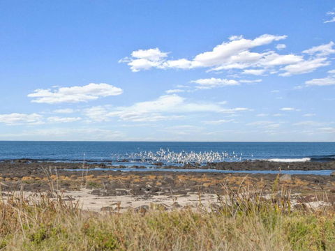 Julieanne South Beach Home Made For Families - Accommodation Resorts 3