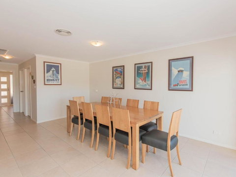 Eclipse 13 / 10 Nettin Circuit - Accommodation Resorts 2