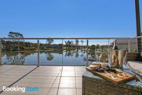 Cypress Townhouse 23 Suite - Accommodation Resorts 0