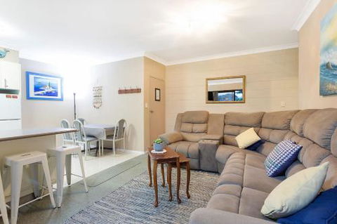 Apollo Unit 7 - Accommodation Resorts 1
