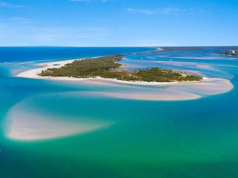 Unit 3 Pumicestone Quays Absolute Waterfront! - Accommodation Resorts 2