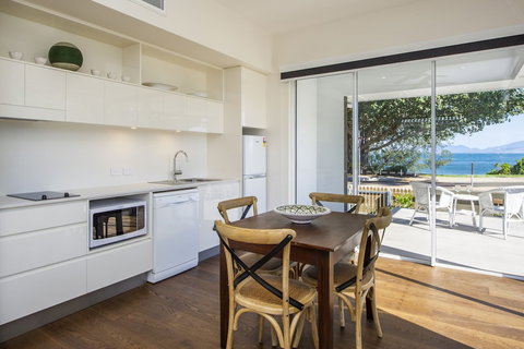 Reflections Villa 1 - Accommodation Resorts 2