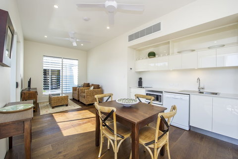 Reflections Villa 1 - Accommodation Resorts 3