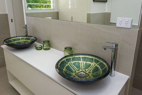 Reflections Villa 1 - Accommodation Resorts 5