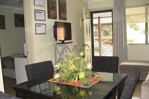 Ficifolia Lodge - Accommodation Resorts 4
