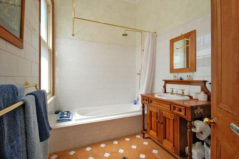 Above Bored Bed & Breakfast - Accommodation Resorts 6