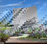 Direct Hotels  Kensington at Central - Accommodation Resorts