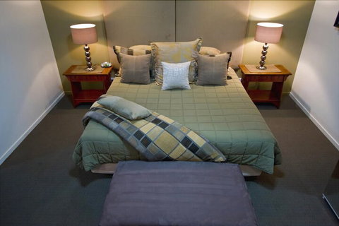 53 On Victoria - Accommodation Resorts 7