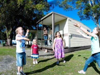 Aukaka Caravan Park - Accommodation Resorts 0