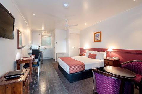 Central Studio Accommodation - Accommodation Resorts 1