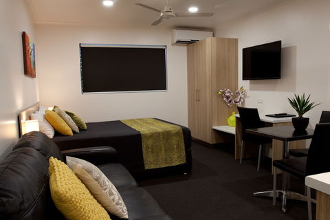Abode37 - Accommodation Resorts 5