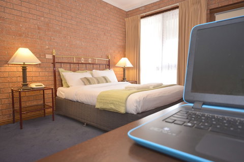 Central Springs Inn - Accommodation Resorts 6