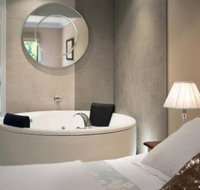 Ducks Bay - Accommodation Resorts