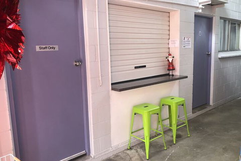 Reef Backpackers - Accommodation Resorts 4