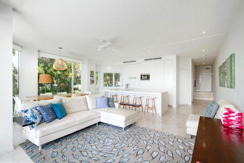 Allambi 1 - Accommodation Resorts 6