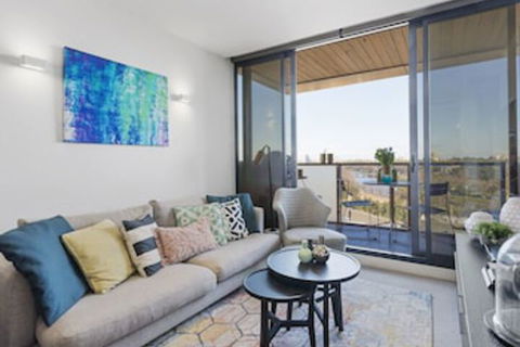 LAURENT Views Of MCG & Yarra River + Fed Square - Accommodation Resorts 0