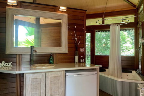 Cairns Rainforest Retreat - Accommodation Resorts 6