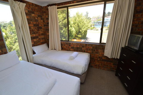 Ellswood 5 - Accommodation Resorts 1