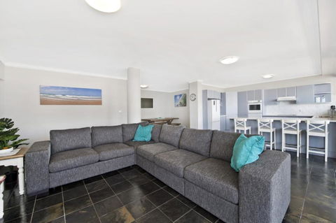 Akuna 20 6 Joffre Street - Accommodation Resorts 3