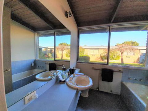 GRACEDALE HILLS HOMESTEAD - Accommodation Resorts 3