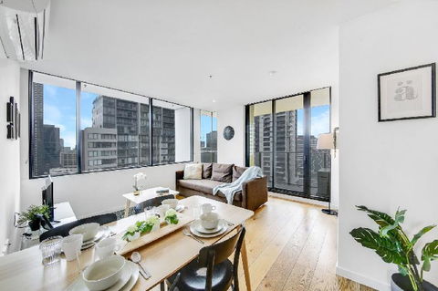 A Stylish 2BR CBD Apt With Beautiful City Views - Accommodation Resorts 5