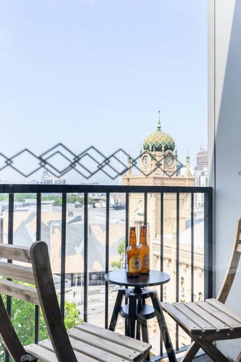 LUCY Stylish City Vibe & Views - Accommodation Resorts 5