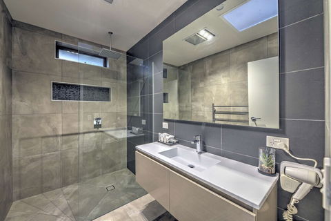 The Moorings - Accommodation Resorts 3