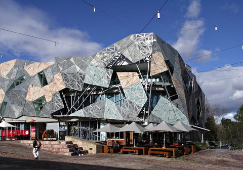 A Stylish & Comfy CBD Studio Near Southern Cross - Accommodation Resorts 1