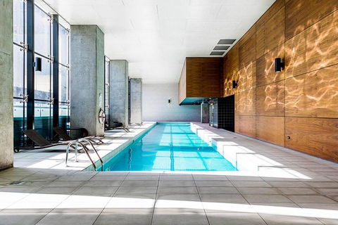 A Charming Studio With Stunning City Views - Accommodation Resorts 1