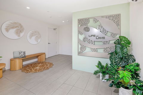Apartment Near City On Lake 3 - Accommodation Resorts 0