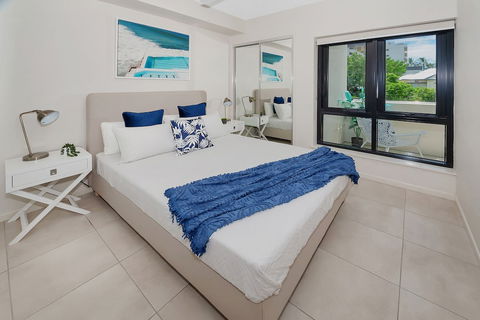Apartment Near City On Lake 3 - Accommodation Resorts 4