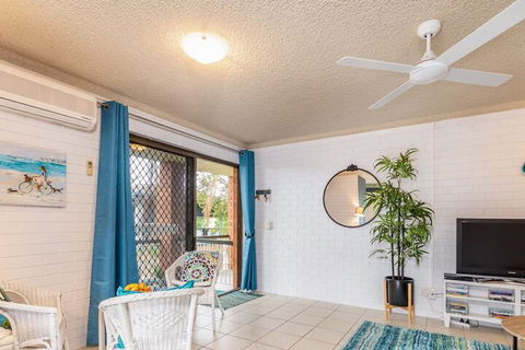 Air Conditioned Unit Stones Throw To The Waterfront - Accommodation Resorts 3