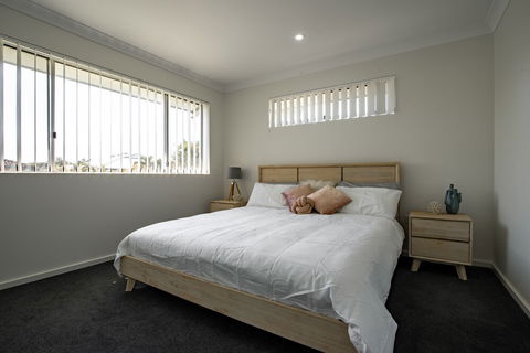 Underwood Road 62 - Accommodation Resorts 6