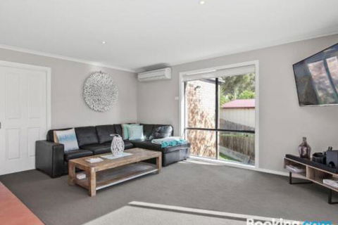 Rye Poolside Escape - Accommodation Resorts 0