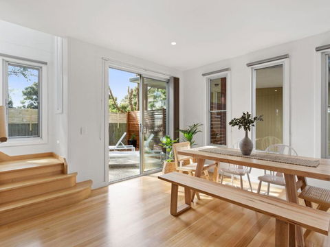 NORMANBY Coastal FREE WIFI & NETFLIX - Accommodation Resorts 1