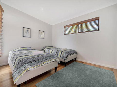 Drift Beach House - Accommodation Resorts 6