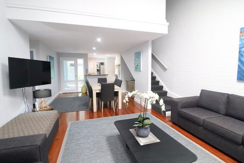 Wintersun Villa In Raffertys Resort - Accommodation Resorts 1