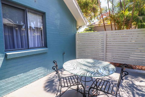 Wintersun Villa In Raffertys Resort - Accommodation Resorts 6