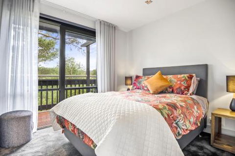 Villa Locarno - Accommodation Resorts 1