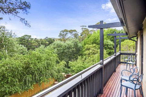 Villa Locarno - Accommodation Resorts 4