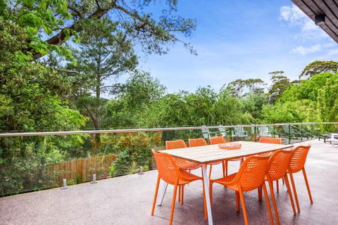 Villa Locarno - Accommodation Resorts 3