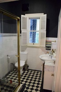 Expansive French Style Apartment H343 - Accommodation Resorts 3