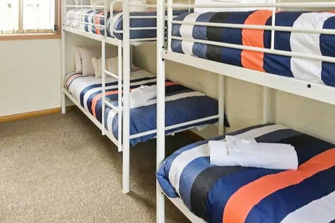 Rye Sleeps 10, Great Weekender - Accommodation Resorts 2