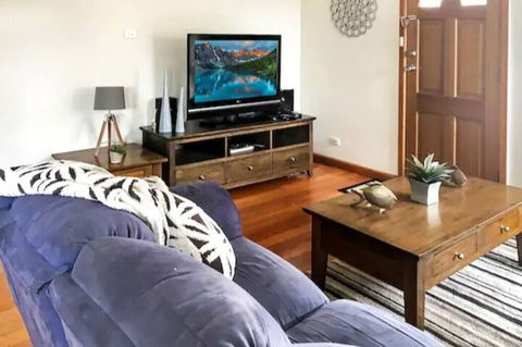 Rye Sleeps 10, Great Weekender - Accommodation Resorts 0