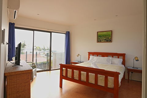 Break Point - Accommodation Resorts 4