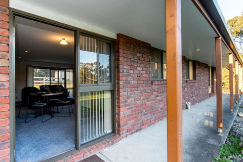 Acton Park Holiday Units - Accommodation Resorts 2